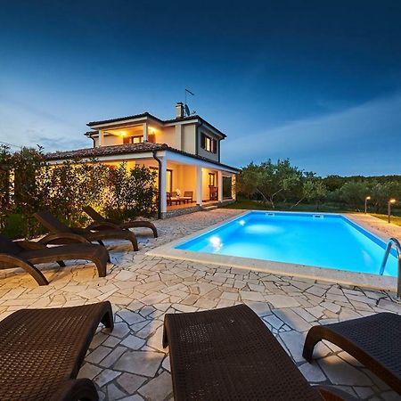 Villas Montrin Kastel Exterior photo