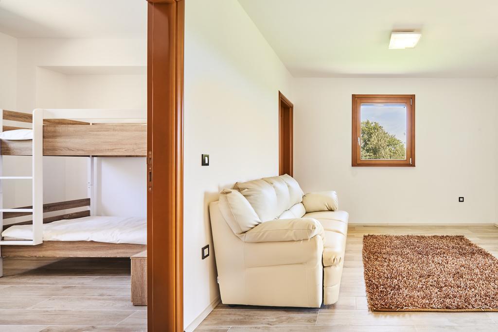 Villas Montrin Kastel Exterior photo