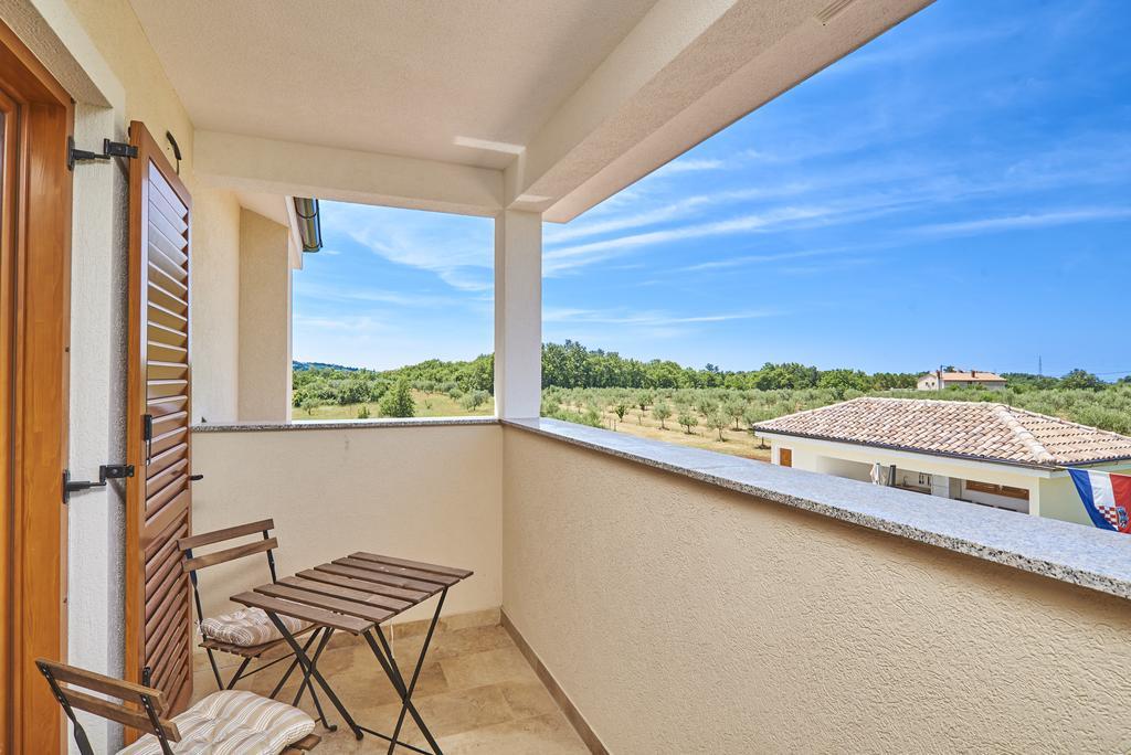 Villas Montrin Kastel Exterior photo